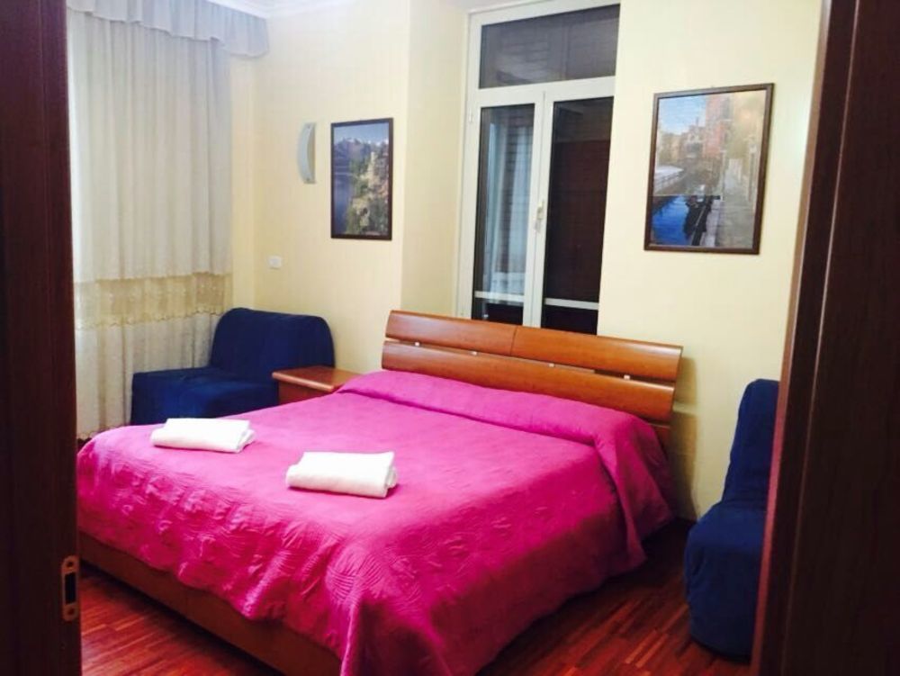 Zhihua Guest House Rome Exterior photo