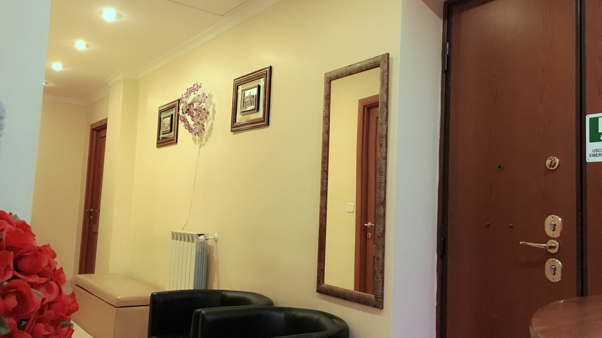 Zhihua Guest House Rome Exterior photo